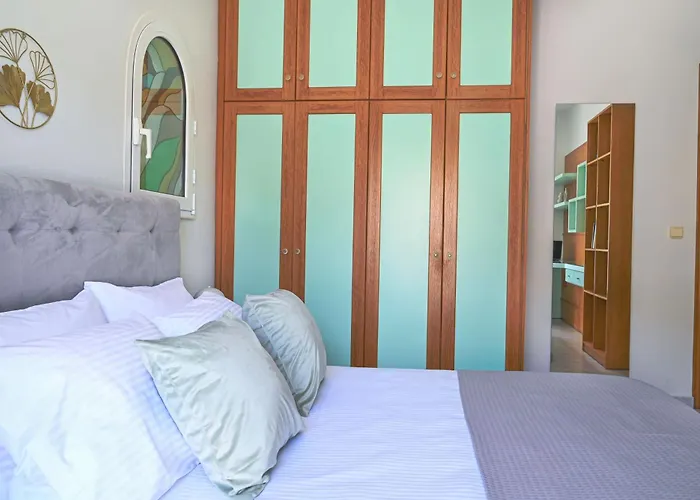 アパート Maio Seaview & Sunset In Rhodes クレマスティ